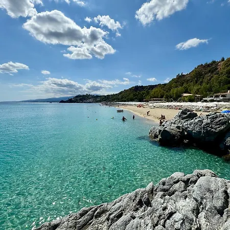 Panoramica Vista Mare * Caminia