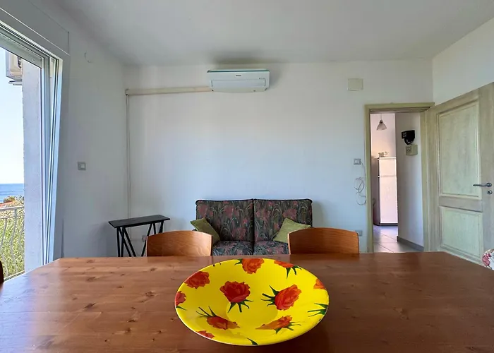 Panoramica Vista Mare * Caminia