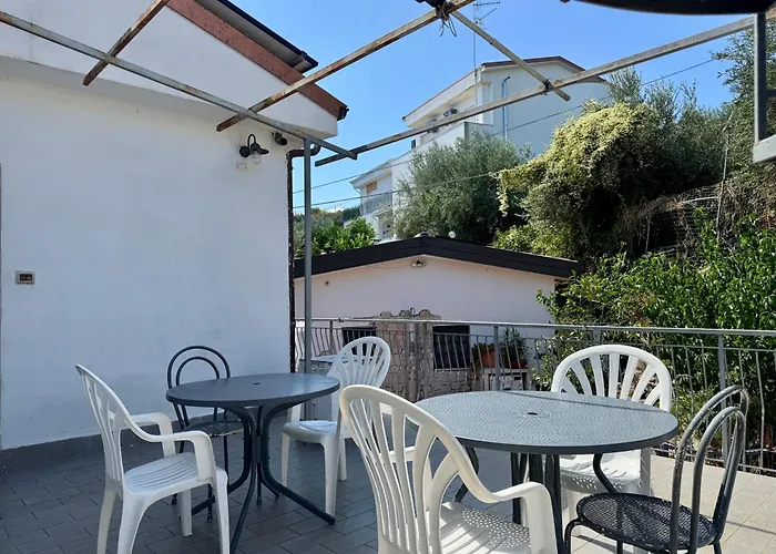 شقة Panoramica Vista Mare Caminia